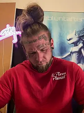 Smokebluntafterblunt online show from 06-03-26, 02:07