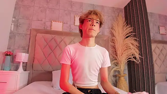 AngelDoll 1 online show from 03-22-26, 07:10