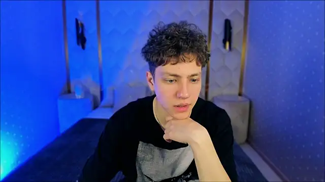 Snapshot of StefanBev chatting on 02-16-26, 07:45 StefanBev online show from 02-16-26, 07:45