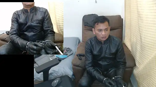 Snapshot of NeedyIron chatting on 06-23-26, 05:44 NeedyIron online show from 06-23-26, 05:44