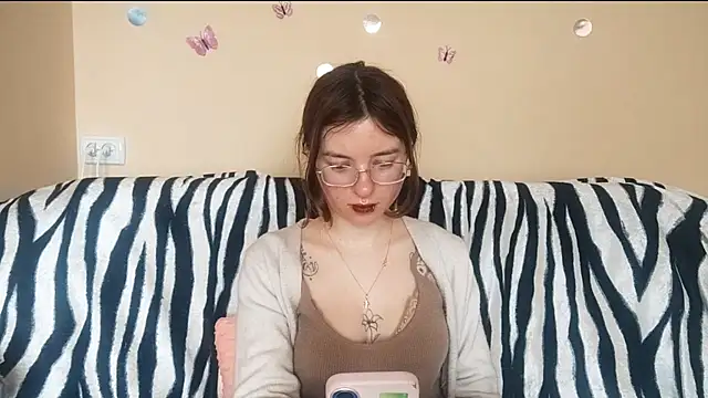 Snapshot of LanitaHemple chatting on 04-20-26, 01:13 LanitaHemple online show from 04-20-26, 01:13