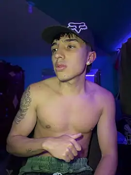 Snapshot of dirtydickkk chatting on 02-26-26, 02:44 dirtydickkk online show from 02-26-26, 02:44