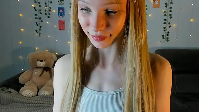 Kiracute18 online show from 02-10-26, 01:54