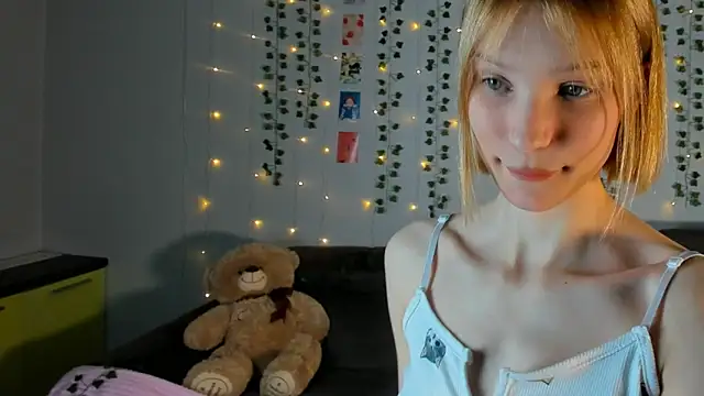 Kiracute18 online show from 02-22-26, 09:38