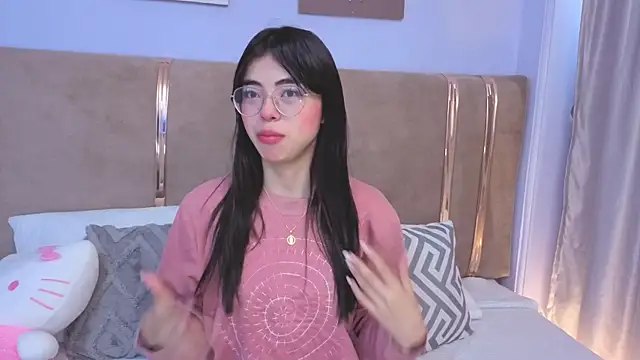 Mia Naive online show from 06-20-26, 12:21