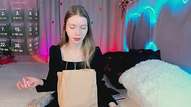 lada2k4 online show from 04-09-26, 05:20