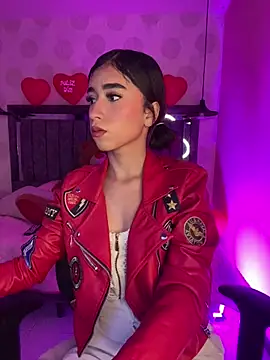 alahia pink online show from 03-01-26, 04:12