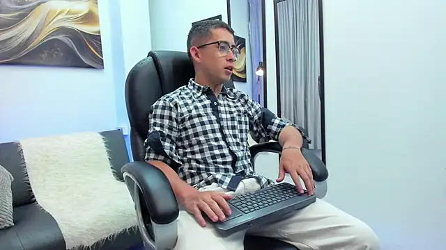 Tommas Jhonson online show from 04-08-26, 03:52