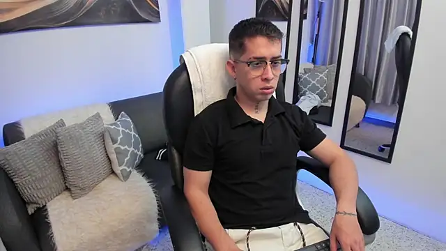 Tommas Jhonson online show from 03-25-26, 02:23