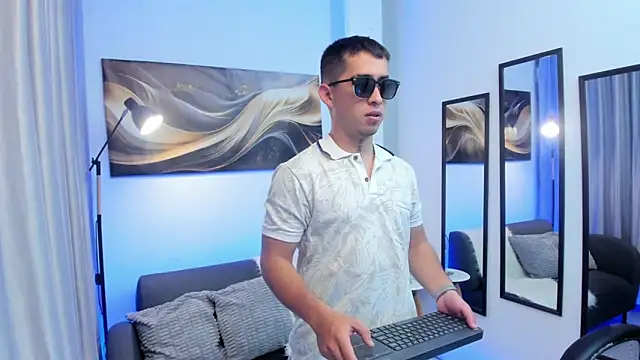 Tommas Jhonson online show from 04-11-26, 03:58