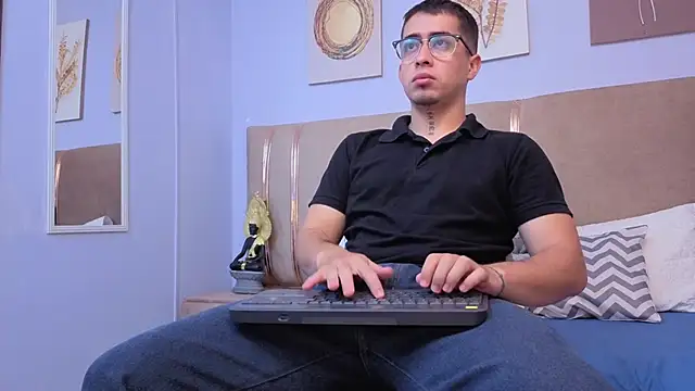 Tommas Jhonson online show from 04-15-26, 11:27