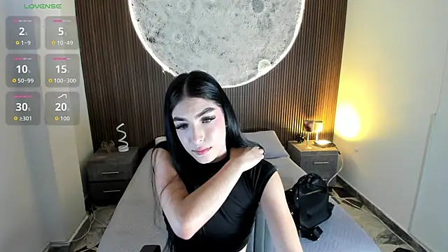 Snapshot of lorraineHunter chatting on 07-27-26, 02:24 lorraineHunter online show from 07-27-26, 02:24