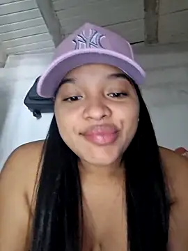 AnnaMil3J online show from 02-18-26, 05:42