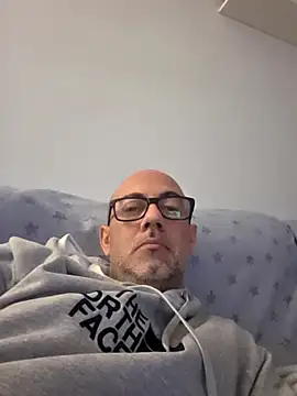 pareja47 online show from 03-11-26, 11:54