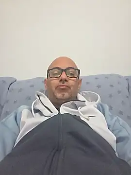 pareja47 online show from 02-17-26, 09:06