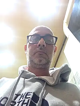 pareja47 online show from 02-06-26, 08:05