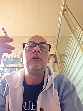 pareja47 online show from 04-19-26, 02:18