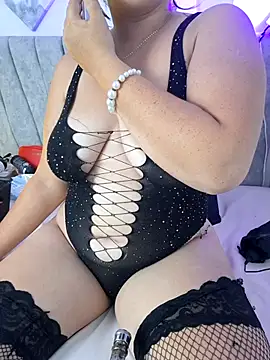 Snapshot of Wild_lilhyy chatting on 05-17-26, 11:49 Wild lilhyy online show from 05-17-26, 11:49