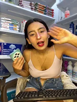 -BabyLuna online show from 03-31-26, 12:29