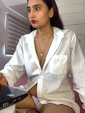 -BabyLuna online show from 02-21-26, 02:19