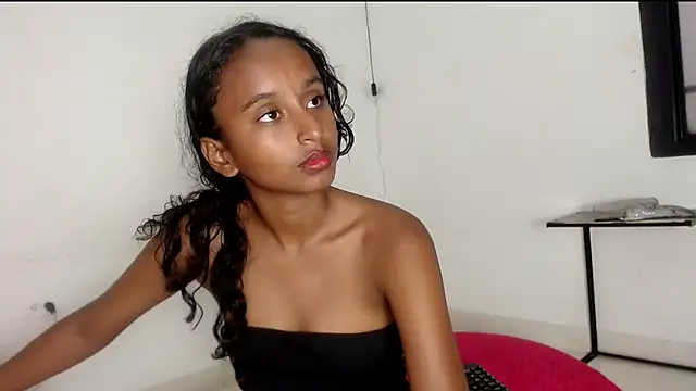 Snapshot of valeryskinnyvagi chatting on 06-02-26, 01:55 valeryskinnyvagi online show from 06-02-26, 01:55
