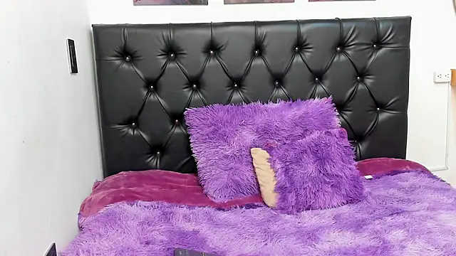 Kitty f00x online show from 07-22-26, 01:02