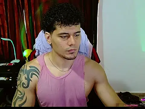 Snapshot of Logan0626 chatting on 04-29-26, 01:37 Logan0626 online show from 04-29-26, 01:37