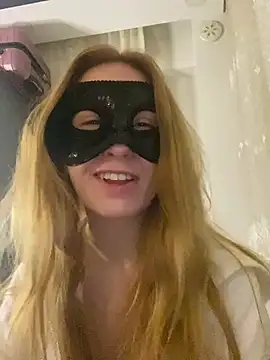 Snapshot of seluna_baby chatting on 02-21-26, 08:55 seluna baby online show from 02-21-26, 08:55