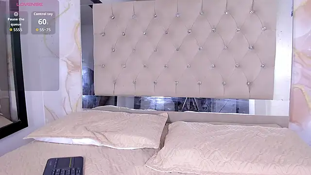 Kloe skinny online show from 03-07-26, 06:24