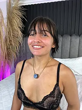 Snapshot of Nanda_vixen_ chatting on 02-20-26, 08:33 Nanda vixen online show from 02-20-26, 08:33