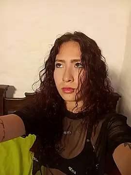 Snapshot of ViolettNyx chatting on 02-26-26, 03:56 ViolettNyx online show from 02-26-26, 03:56