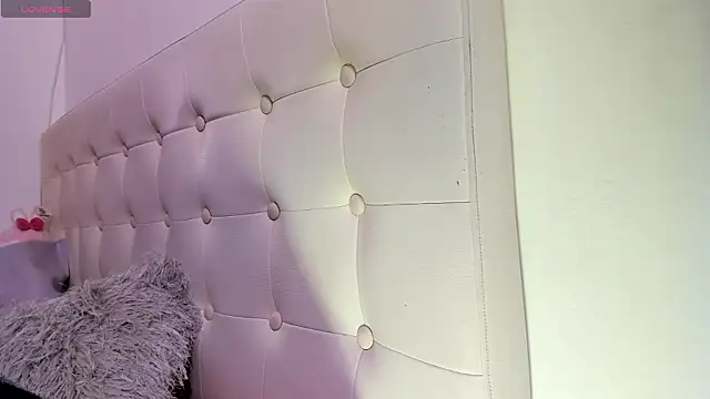 MiaEvans0 online show from 03-27-26, 03:04