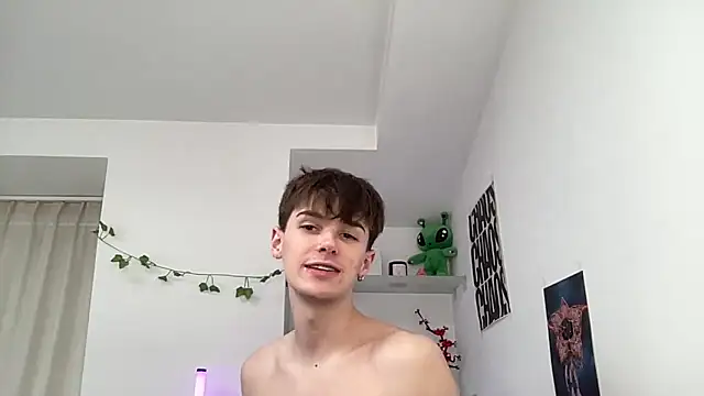 YourMilkyGuy online show from 06-15-26, 12:16