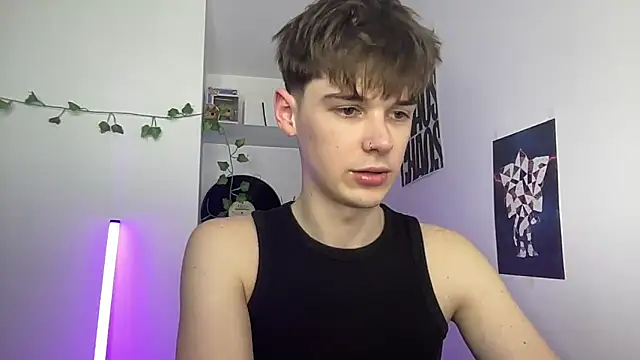 Snapshot of YourMilkyGuy chatting on 04-01-26, 03:20 YourMilkyGuy online show from 04-01-26, 03:20