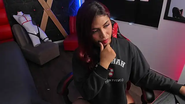 ChloeLombardi  online show from 07-19-26, 02:36