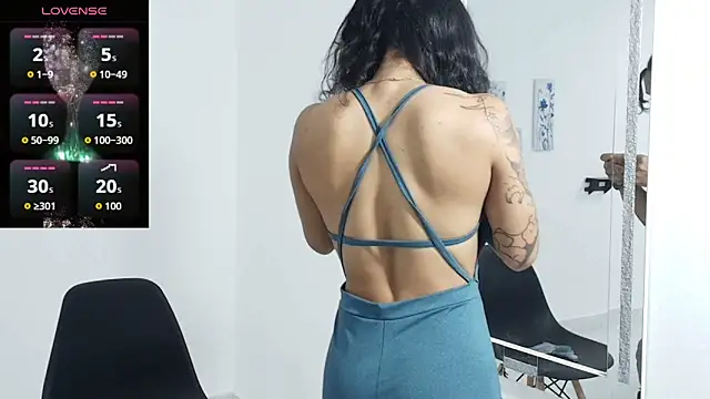 Snapshot of Fit_valkiria chatting on 02-12-26, 07:46 Fit valkiria online show from 02-12-26, 07:46