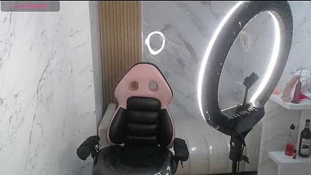 lili mint tf online show from 04-14-26, 03:33