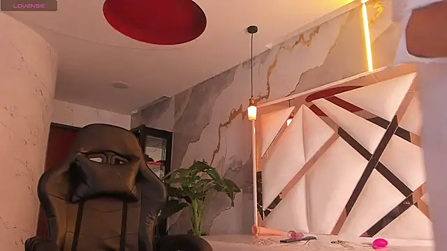 Snapshot of lili_mint_tf chatting on 02-13-26, 03:28 lili mint tf online show from 02-13-26, 03:28