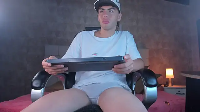 Milo Thompson online show from 02-07-26, 08:06