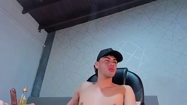 Milo Thompson online show from 04-09-26, 11:38