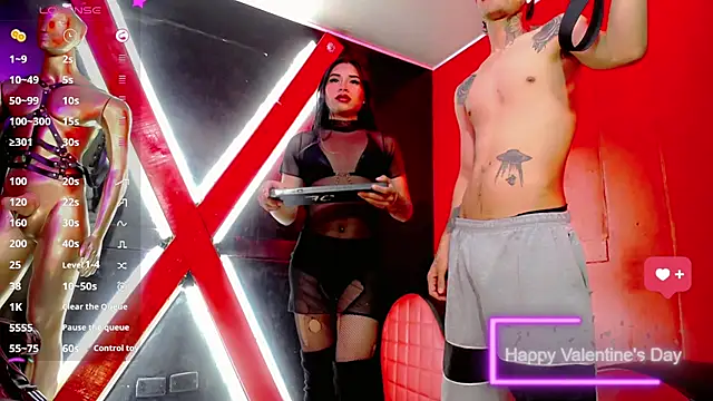 Snapshot of Damian-and-Camerum chatting on 02-15-26, 03:07 Damian-and-Camerum online show from 02-15-26, 03:07