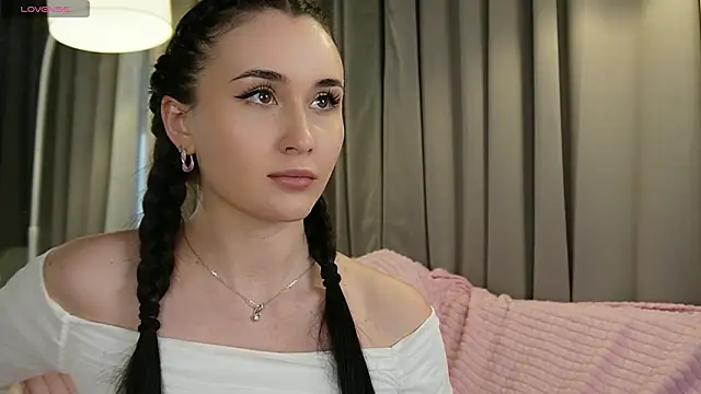 Snapshot of sweety_pie_girl chatting on 03-03-26, 01:40 sweety pie girl online show from 03-03-26, 01:40