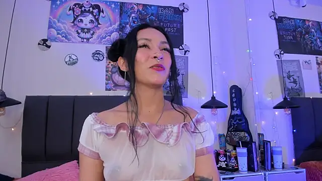 Snapshot of Raia_gh chatting on 06-06-26, 03:34 Raia gh online show from 06-06-26, 03:34