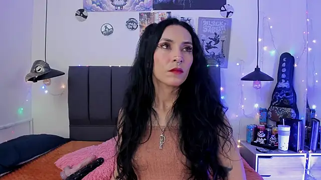 Snapshot of Raia_gh chatting on 06-11-26, 03:14 Raia gh online show from 06-11-26, 03:14