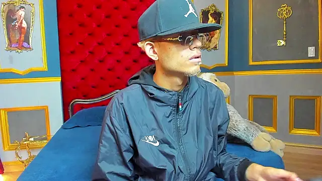 ItsZairen online show from 03-28-26, 03:40