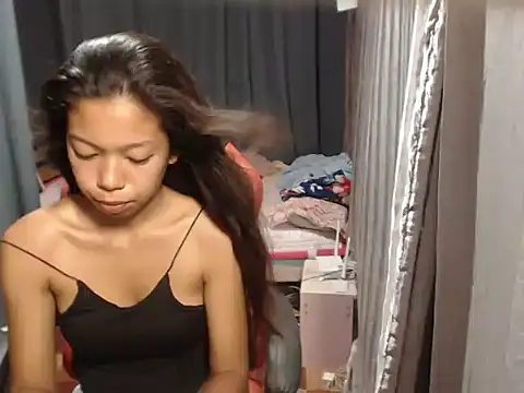 urgirlyflor online show from 03-06-26, 11:49