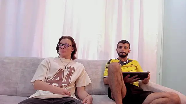 close friends online show from 05-08-26, 01:48