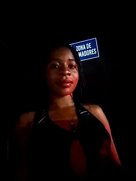 -hotebony online show from 04-08-26, 03:52