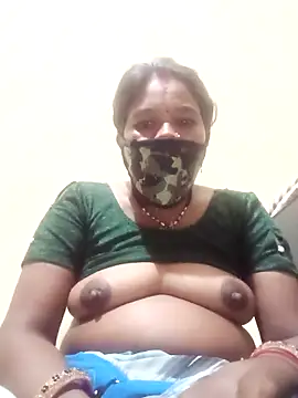 Snapshot of Kirti_sacsena chatting on 03-15-26, 05:31 Kirti sacsena online show from 03-15-26, 05:31