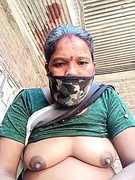 Snapshot of Kirti_sacsena chatting on 03-13-26, 08:52 Kirti sacsena online show from 03-13-26, 08:52